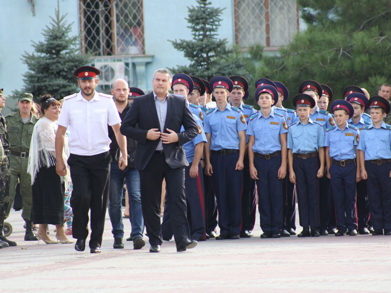 Казак Бабай набирает в Крыму добровольцев 