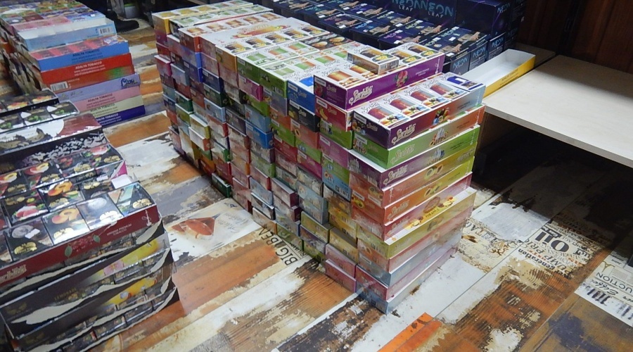 Крымские таможенники изъяли более 2,6 тыс пачек немаркированного табака для кальяна