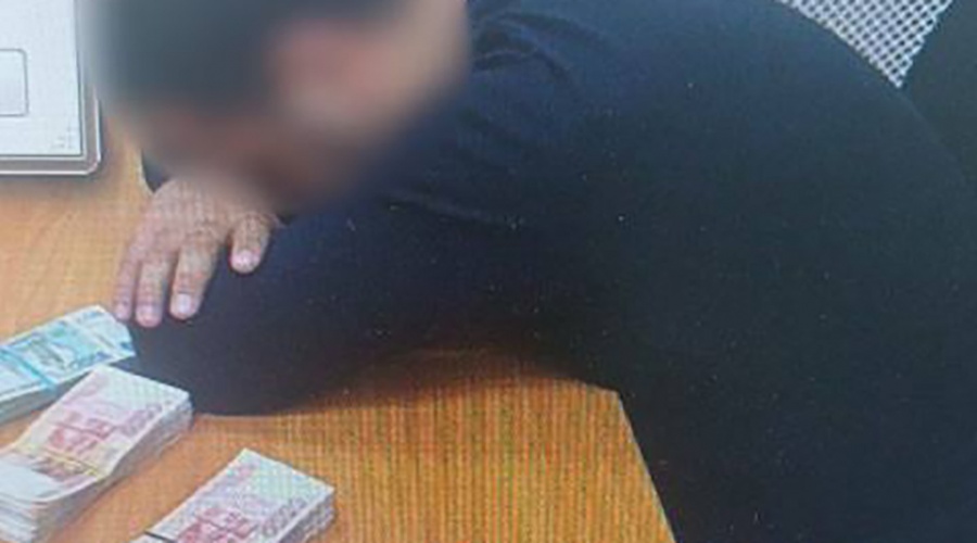 Житель Евпатории попался на попытке подкупить сотрудника ФСБ