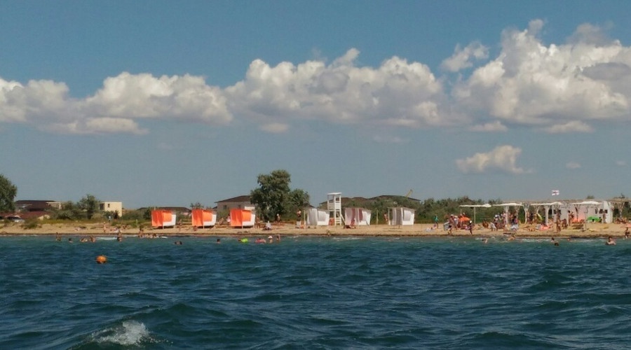 Глава МЧС Крыма призвал активно штрафовать пользователей пляжей за отсутствие матросов-спасателей