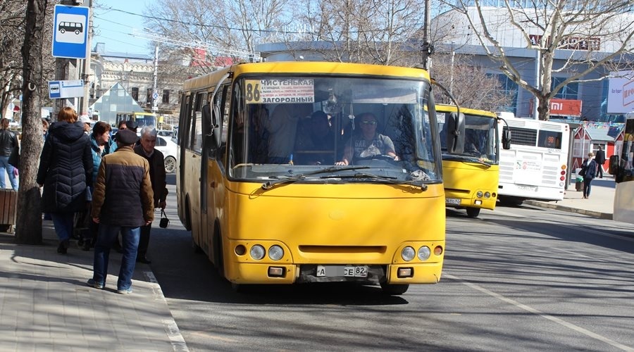 Стоимость проезда в общественном транспорте подняли в Крыму