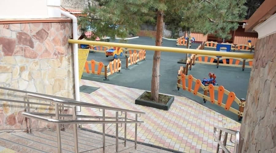 Большинство детских площадок в Ялте войдут в состав придомовых территорий МКД
