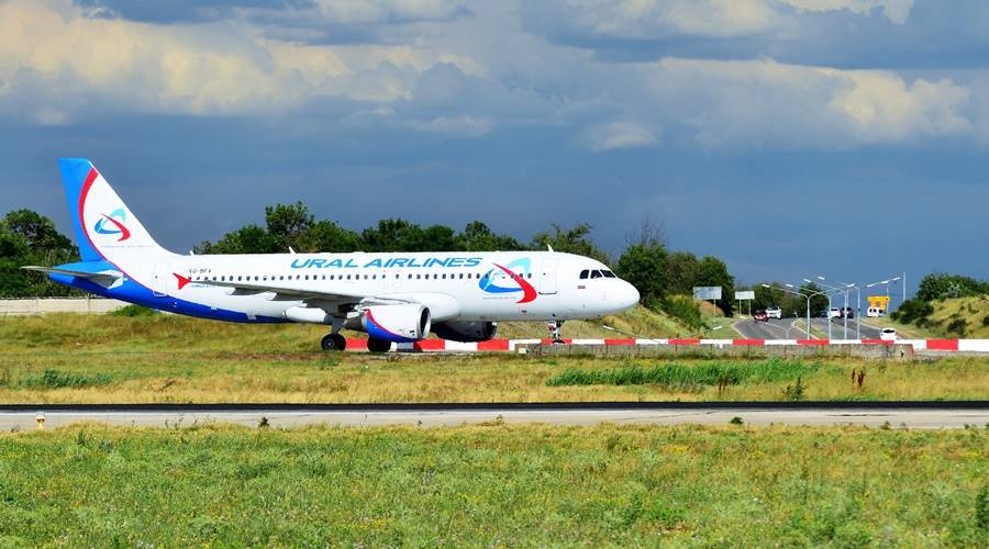 Аэропорт Симферополя должен выплатить компенсацию авиакомпании за столкновение самолета с птицей
