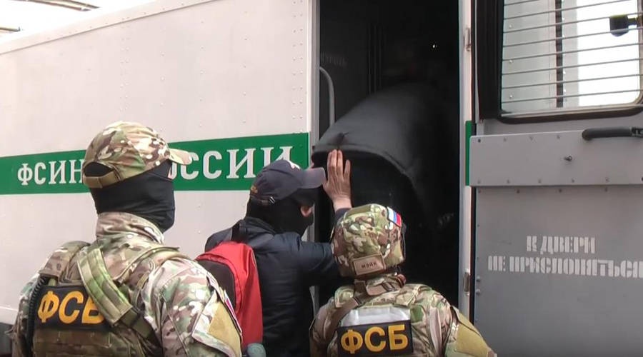 ФСБ опубликовала видео задержания 20 сторонников «Хизб ут-Тахрир»