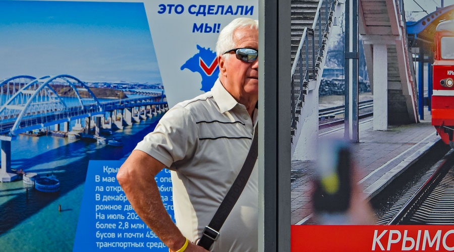 Международные наблюдатели прибудут сегодня в Крым для работы на выборах
