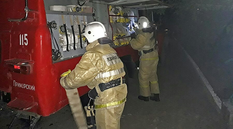 Спасатели эвакуировали 18 человек из жилого дома в феодосийском поселке