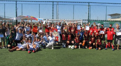 Юноши из Красногвардейского выиграли крымский футбольный турнир в Евпатории