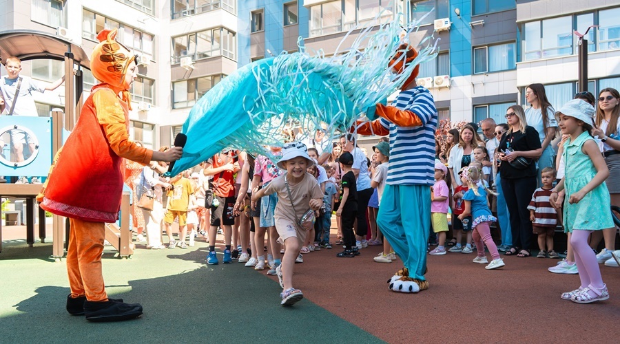 https://img.c-inform.info/0/b/(1)_Deti03.jpg
