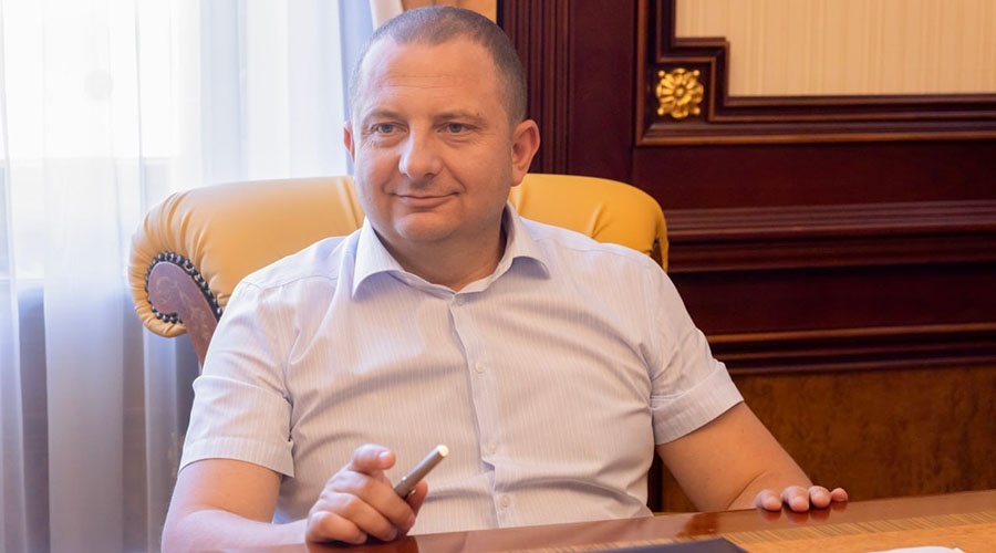 Куршутов снова возглавил мининформ Крыма