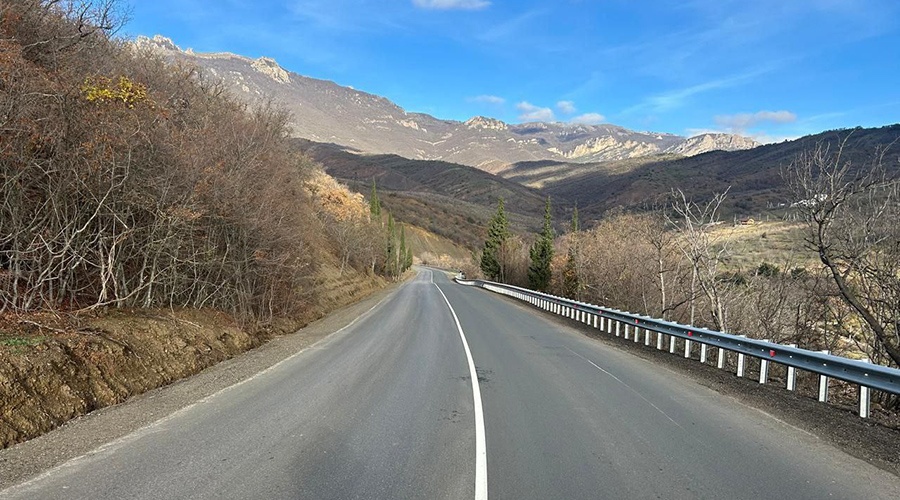 Ремонт дороги из Алушты на Феодосию завершен в Крыму