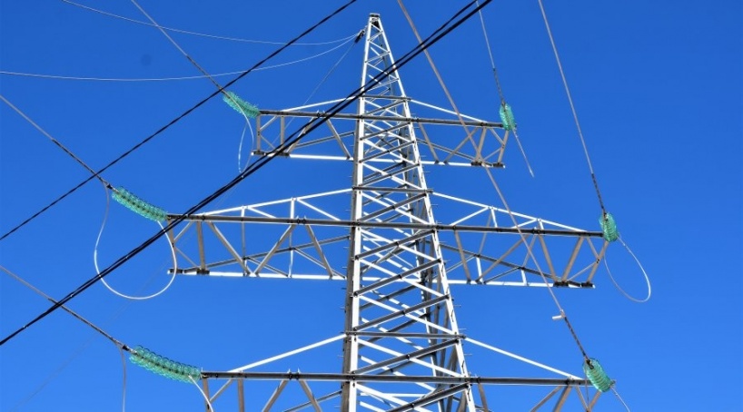 Стихия оставила без света более 9 тысяч абонентов в Крыму