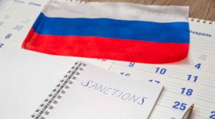 Санкции направлены против россиян, «что бы ни бормотали европейские деды и бабки» – Медведев