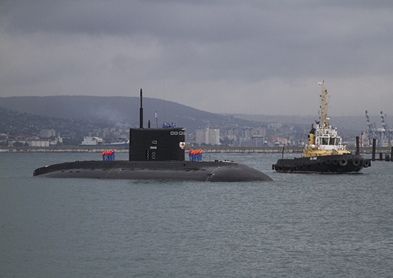 Подлодка Черноморского флота «Старый Оскол» вернулась в пункт базирования после учений