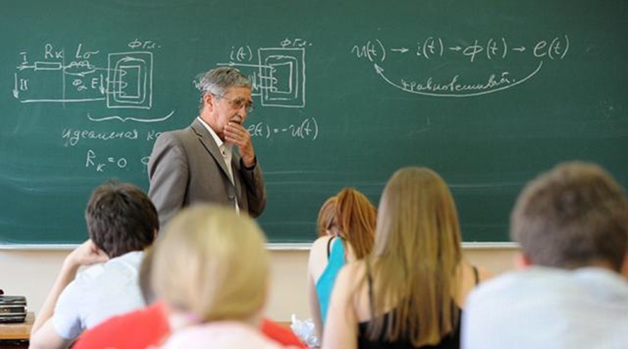 Профстандарт для преподавателей вузов отменят в России