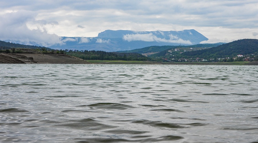 Сброс воды из Симферопольского водохранилища увеличили в 4 раза из-за дождей