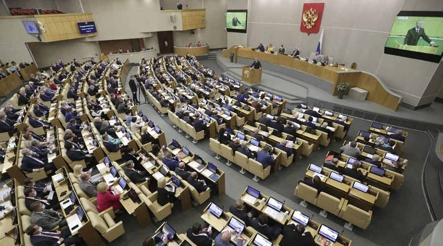 Депутаты Госдумы предложили повысить МРОТ до 20 тысяч рублей в 2022 году
