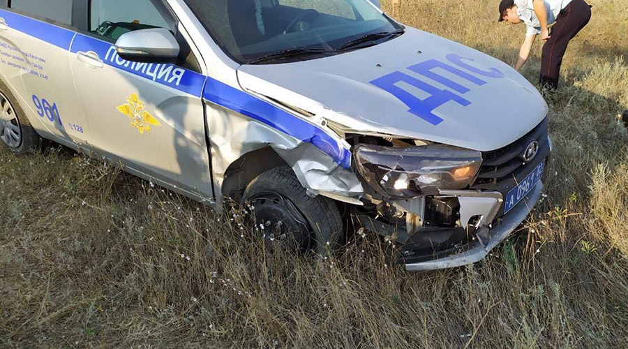 Пьяный водитель таранил в Сакском районе патрульный автомобиль ГИБДД