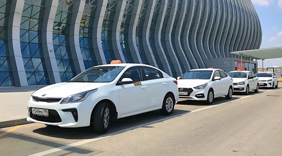 Две новые службы такси появились в международном аэропорту Симферополь