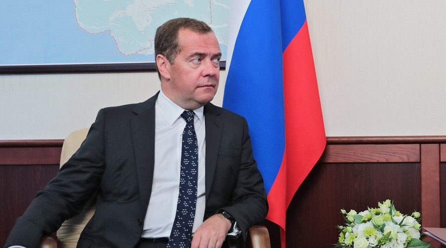 Медведев пригрозил изменением сценария спецоперации на Украине