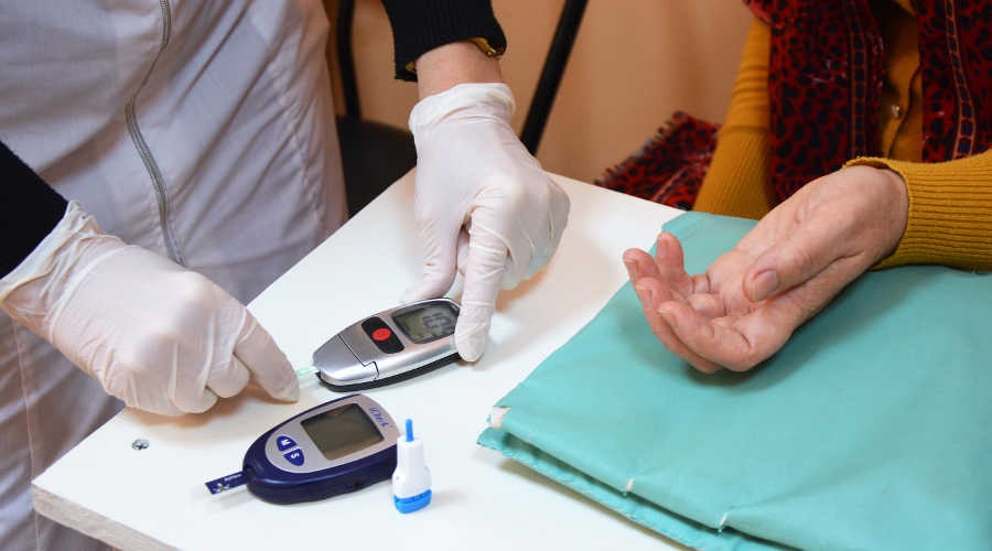 Крымчане-льготники с сахарным диабетом имеют право на получение нового глюкометра при замене тест-полосок