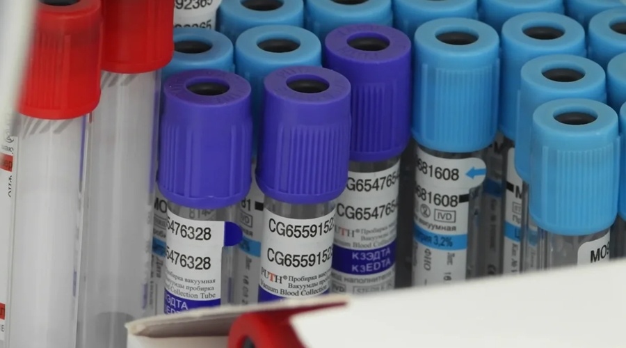 Депутат Госдумы предложил обеспечить все больницы экспресс-тестами на коронавирус