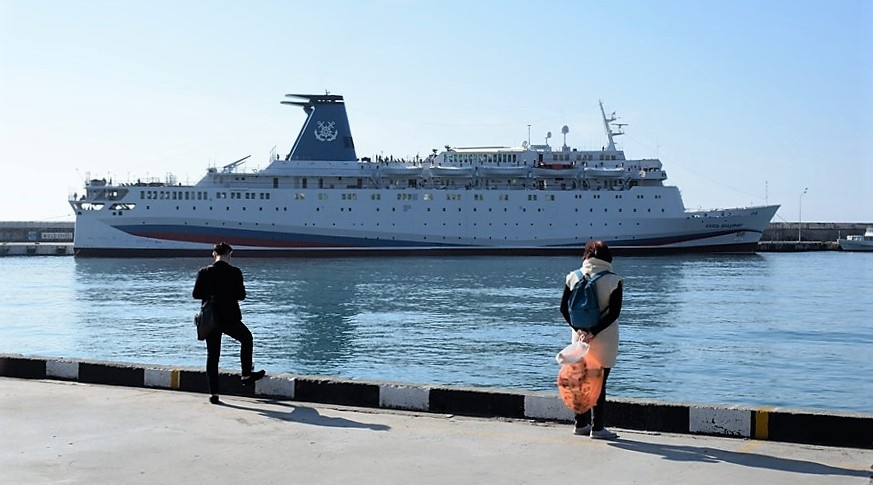 Круизный лайнер «Князь Владимир» впервые в этом году прибыл в Ялту