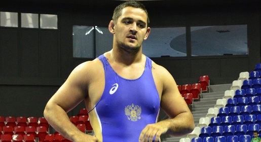 Крымский борец стал призёром международного турнира в Армении