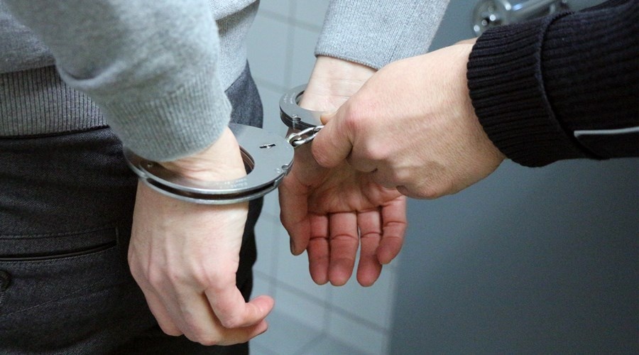 Полицейские задержали в Симферополе студента с партией наркотиков