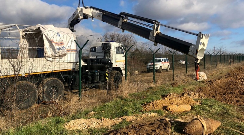 Жителей 90 домов эвакуировали в Севастополе при обезвреживании авиабомб