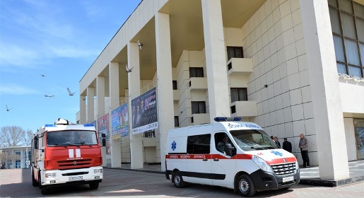 Прокуратура Крыма и МЧС проверили противопожарную безопасность в крымском музтеатре