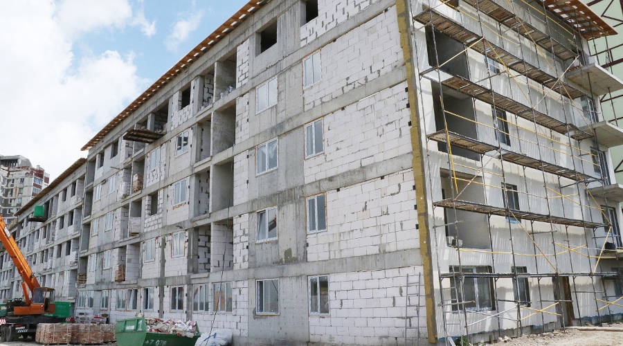 Строительство дома для льготников в Симферополе находится на завершающей стадии – глава администрации