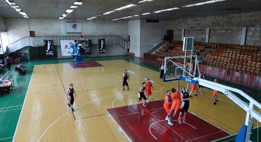 «Легион» и «Скилур» выиграли в 12 туре мужского баскетбольного чемпионата Крыма и остались лидерами соревнований (ФОТО)