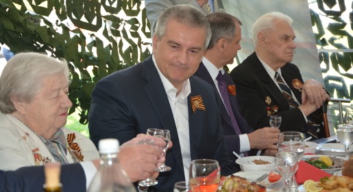 Руководители Крыма провели торжественный прием ветеранов Великой Отечественной войны (ФОТО)