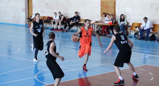 «ФеоБаскет» выиграл у БК «Ялта» в центральном матче 13 тура дивизиона «Б» мужского баскетбольного чемпионата Крыма