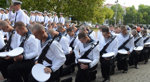 Около 100 новобранцев Черноморского флота торжественно приняли присягу (ФОТО)