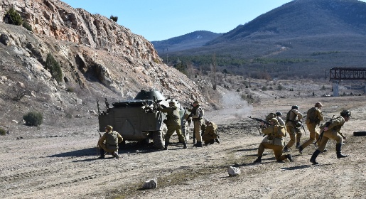 Реконструкция советско-афганского боя состоялась вблизи горы Гасфорта (ФОТО)