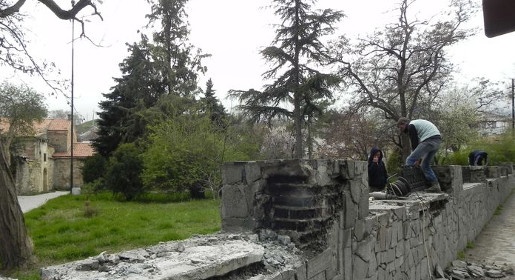 Армянская община Феодосии приступила к реставрации могилы Ивана Айвазовского (ФОТО)