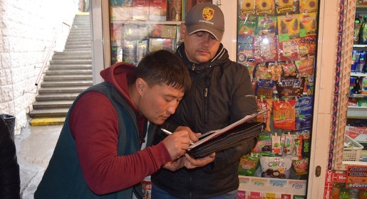 Симферопольские власти за неделю поймали 35 узбеков-стихийщиков – половина из них уже депортированы из России (ФОТО)