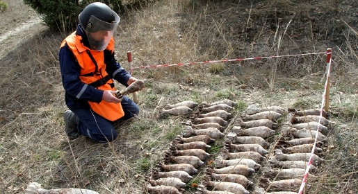 Саперы МЧС в Севастополе сегодня обнаружили более 140 снарядов времен ВОВ (ФОТО)