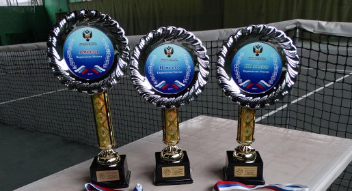 Призёры юношеского первенства России по теннису определены в Симферополе (ФОТО)