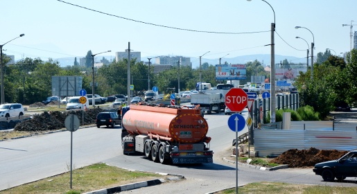 Строительство съездов новой развязки на Евпаторийском шоссе начнётся осенью (ФОТО)