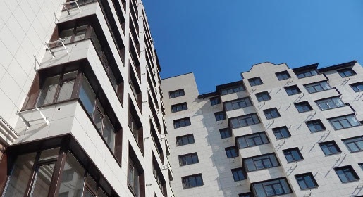 «Интерстрой» сдал в эксплуатацию в Севастополе 144-квартирный жилой дом с уникальной вечерней подсветкой (ФОТО)