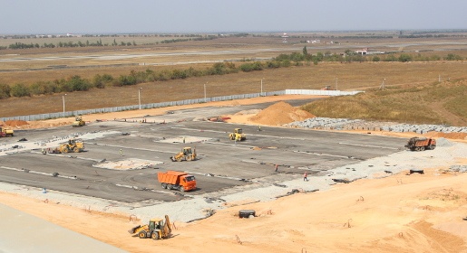 Строители нового терминала аэропорта Симферополь завершат прокладку наружных инженерных сетей за неделю