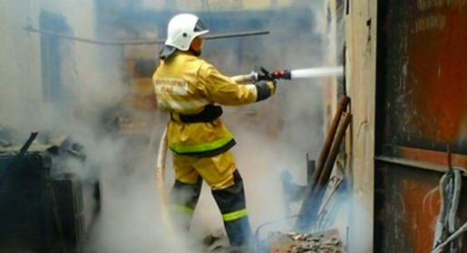 Крымские спасатели предотвратили взрыв склада горючего в Симферопольском районе