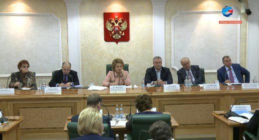 Глава Крыма предложил сделать темой третьего Ливадийского форума «Русский мир, русский язык – исторические параллели и перспективы»