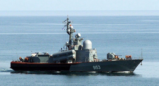 Ракетный катер Черноморского флота провел в рамках учений артиллерийские стрельбы