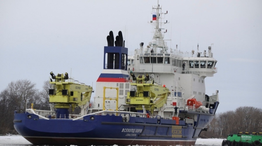 Новейшее судно тылового обеспечения «Всеволод Бобров» прибыло в Новороссийск