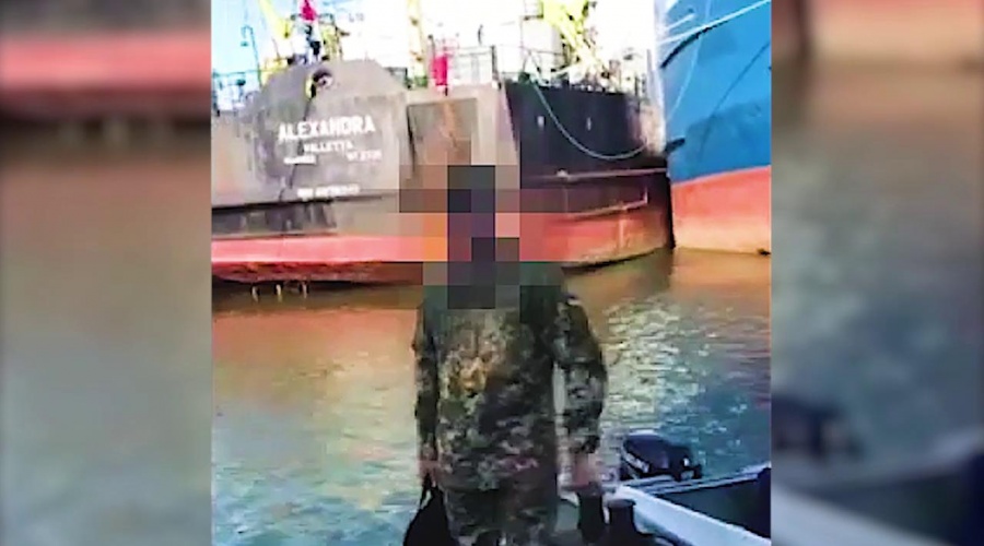 Украина вымещает злобу на гражданских моряках за неудачу в керченской провокации – сенатор