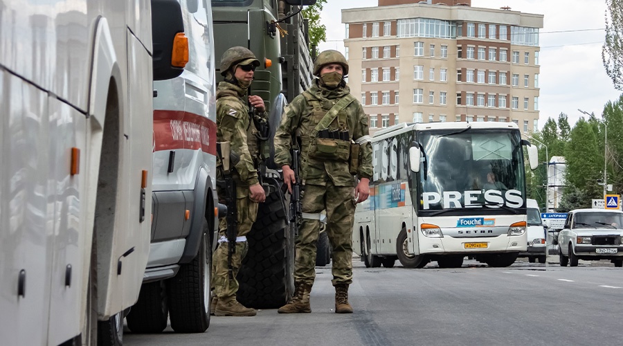 Мирная жизнь в Запорожье налаживается, несмотря на противодействие украинской стороны