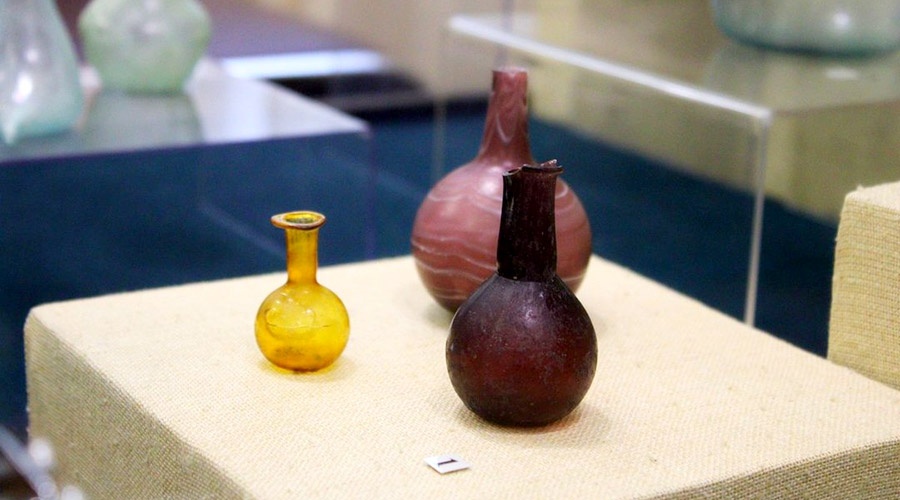 Найденные на раскопках перед строительством трассы «Таврида» артефакты экспонируют в Керчи
